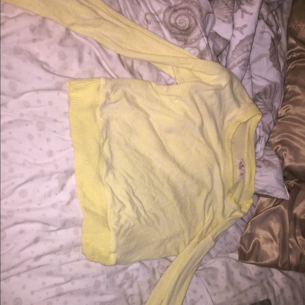 Hollister sweater